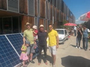 Dr. Michael Jaindl (li.) und DI Christian Garz (re.) von Kärnten Solar versorgten das SOmmerfest des Lakeside Parks mit Sonnenstrom