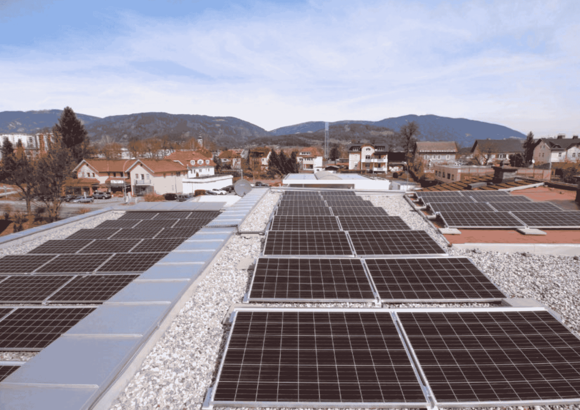 ELBE Store Villach_Kärnten Solar PV-Anlage auf dem Dach des ELBE Stor in Villach