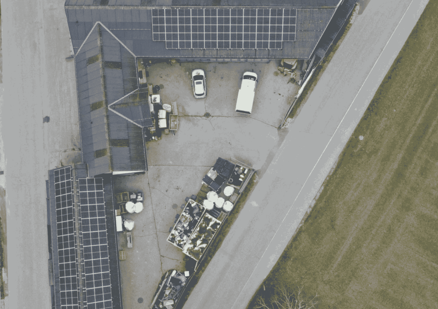 Bild einer PV-Anlage auf dem Dach des Bauhofs in St.Paul