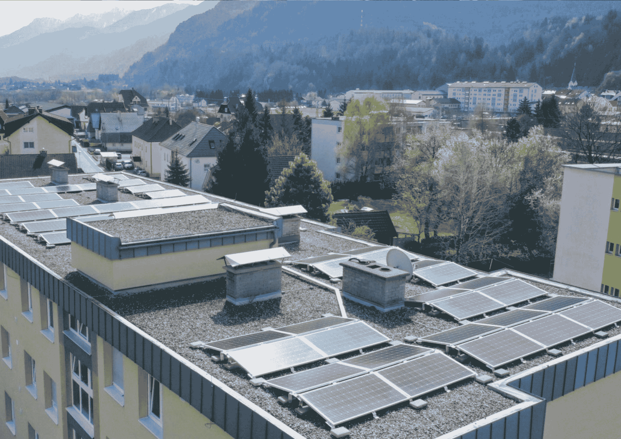 Wohnanlage Revelantsiedlung 2_Kärnten Solar PV-Anlage auf dem Dach der Wohnanlage in der Revantsiedlung 2