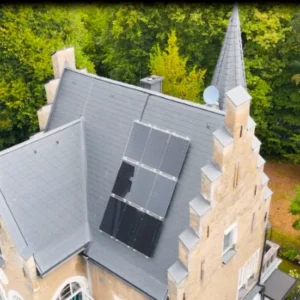 Photovoltaikanlage auf Steildach eines Einfamilienhauses in Klagenfurt